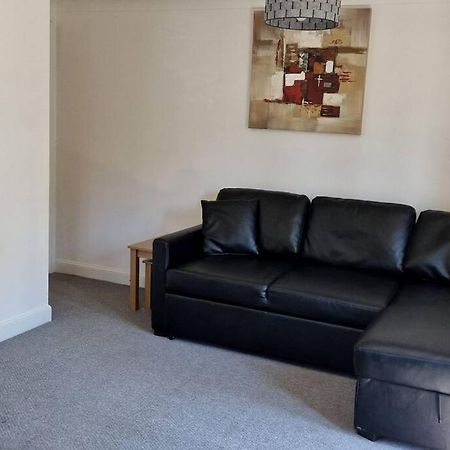 Greenhithe Cosy Apartment, Netflix And Sport Channels Luaran gambar